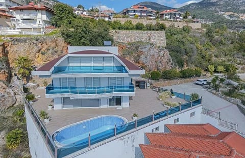 Luxury Villa with Stunning Views in Tepe, Alanya