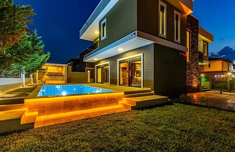 Idyllic Detached House for Sale in Nature-Embraced Döşemealtı, Antalya